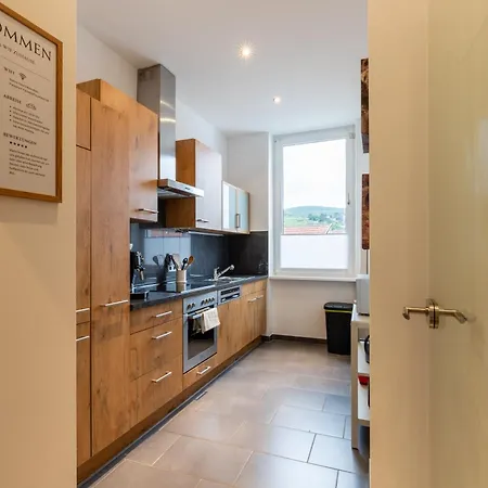 Weinstrassenzauber Mitten In Nw Incl Parkplatz Apartamento Neustadt an der Weinstraße